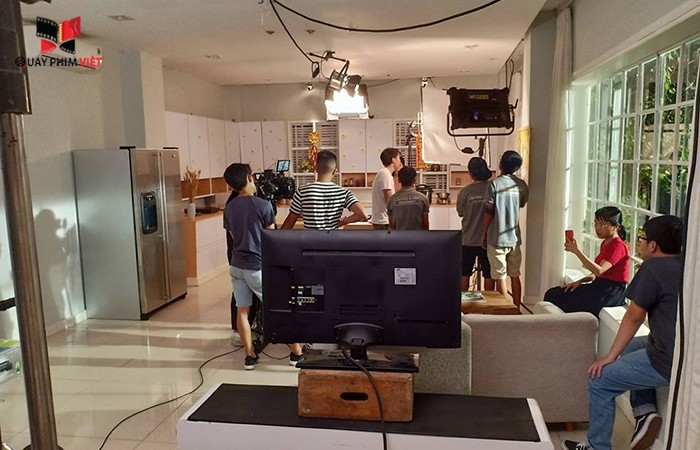 Ekip sản xuất Quay Phim Việt