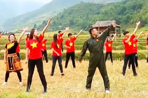 Video quảng cáo tết về đất nước