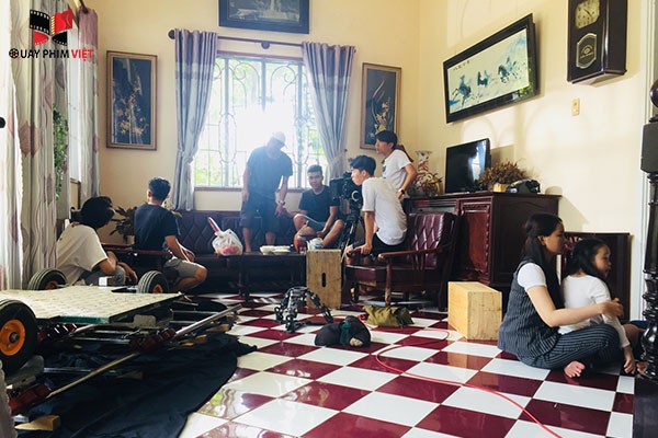 ekip sản xuất quay phim việt
