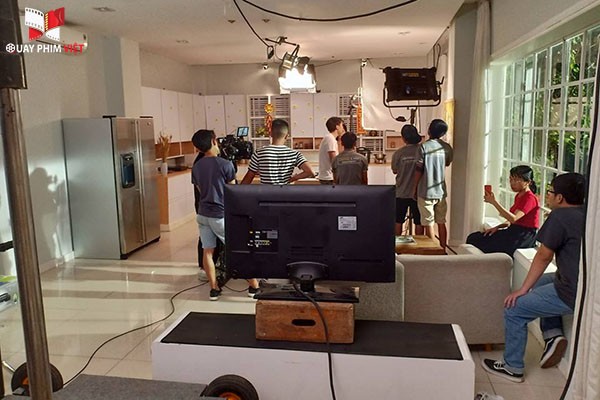 Ekip sản xuất TVCs Quay Phim Việt
